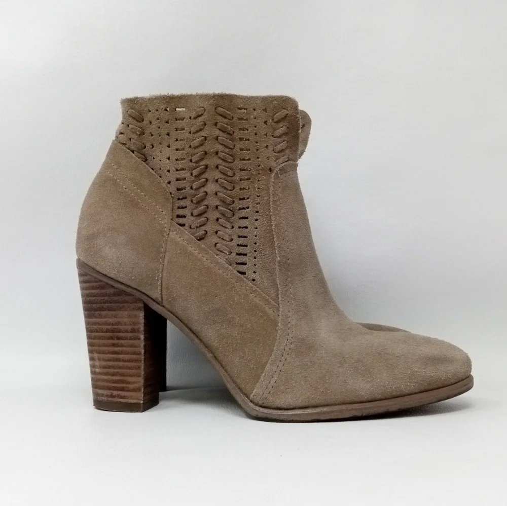 Vince Camuto Fenyia Tan Foxy Verona Bootie Suede Stacked Heel Boots - Picture 4 of 11